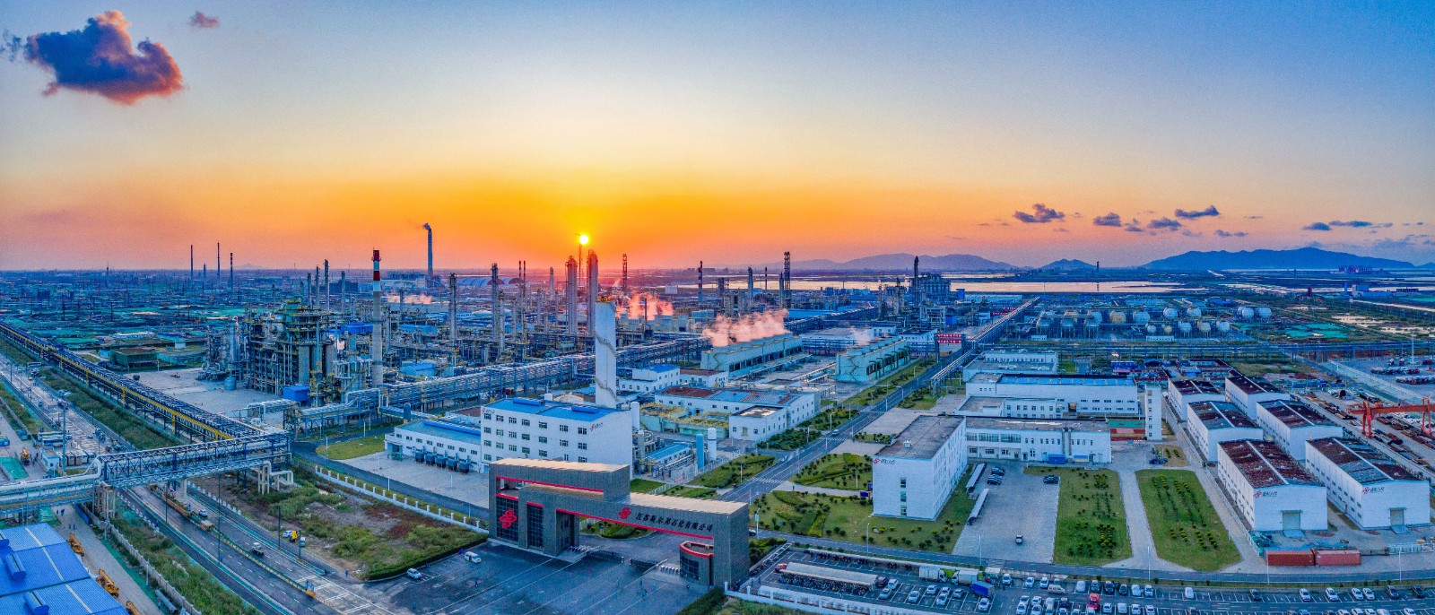 斯尔邦大景1.jpg 斯尔邦大景1.jpg